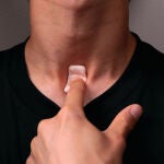 Se trata de un parche con sensor integrado para detectar síntomas de coronavirus