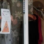El pequeño comercio considera que la medida crea una clara desventaja con respecto a las grandes empresas
