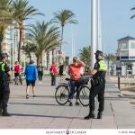 Coronavirus.- La Policía Local de Gandia impone 124 sanciones el fin de semana en sus controles de desplazamientos