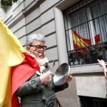 Vecinos del madrileño barrio de Salamanca se manifiestan contra el Gobierno