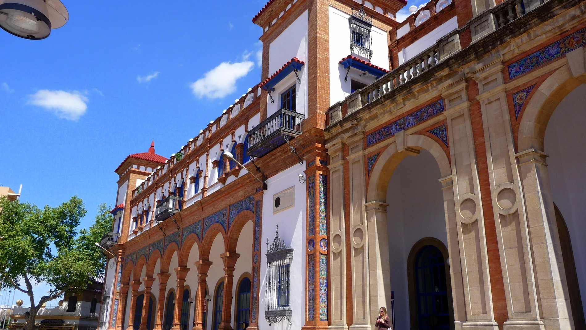 Estación de trenes de Jerez de la FronteraImagen cedida por www.cadizturismo.com