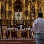 El santuario de Nuestra Señora de El Rocío, en la aldea que lleva su nombre en Almonte (Huelva)