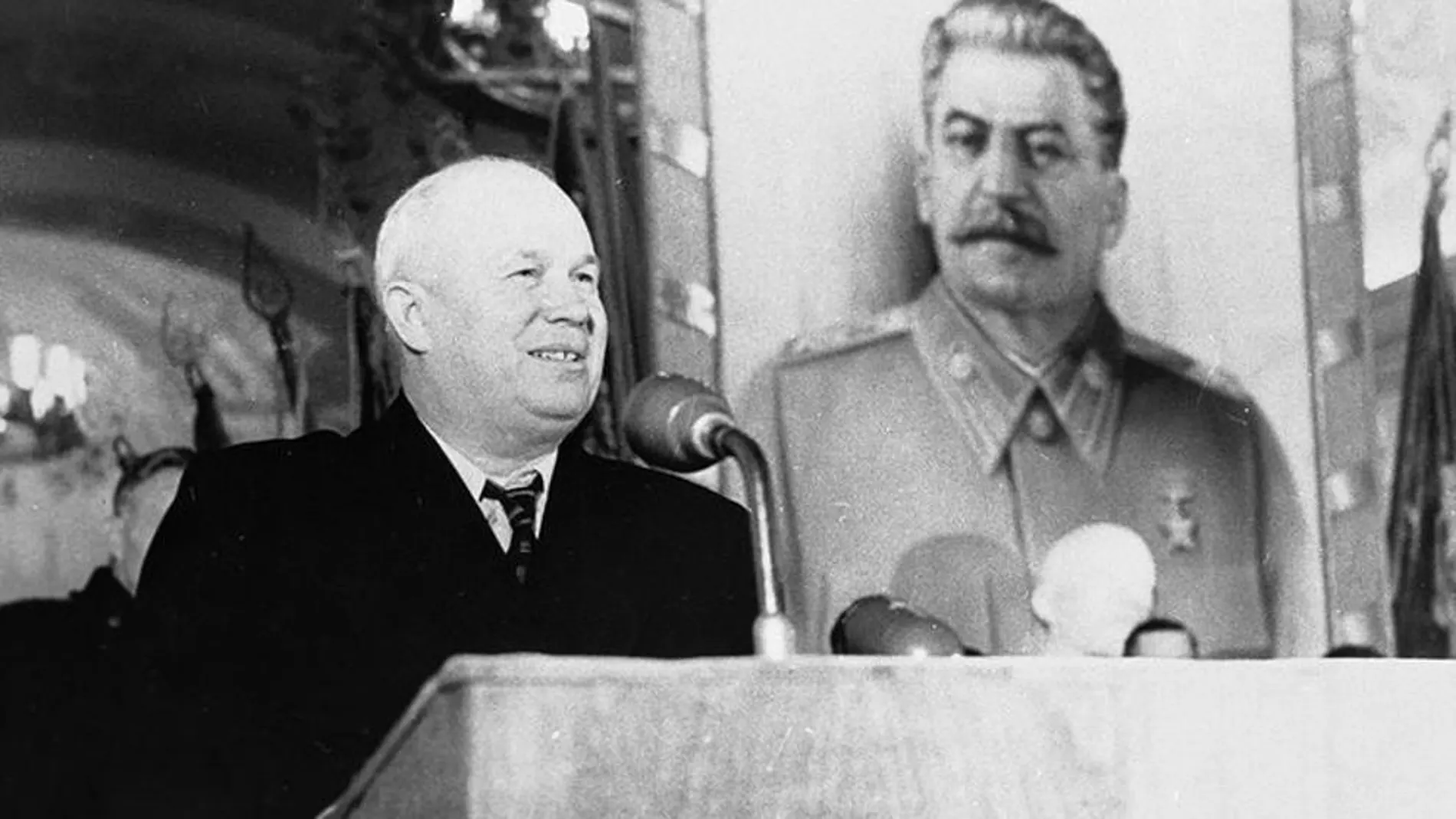 Nikita Jruschov, durante uno de sus discurso como dirigente de la URSS