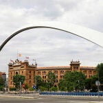Ambiente del Puente de Ventas cercano a la Plaza de Toros de Las Ventas durante la fase 1, en un mayo atípico marcado por la ausencia de corridas de toros y festejos taurinos tan conocidos en la capital debido a la crisis del Covid-19. En Madrid, (España), a 26 de mayo de 2020.26 MAYO 2020;CORONAVIRUS;COVID;SAN ISIDRO;PLAZA DE TOROS DE LAS VENTAS: MADRIDJosefina Blanco / Europa Press26/05/2020