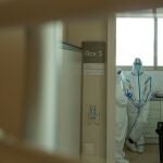 Profesionales sanitarios realizan test PCR en los Centros de Atención Primaria, a pacientes sintomáticos bajo criterio clínico para poder identificar positivos