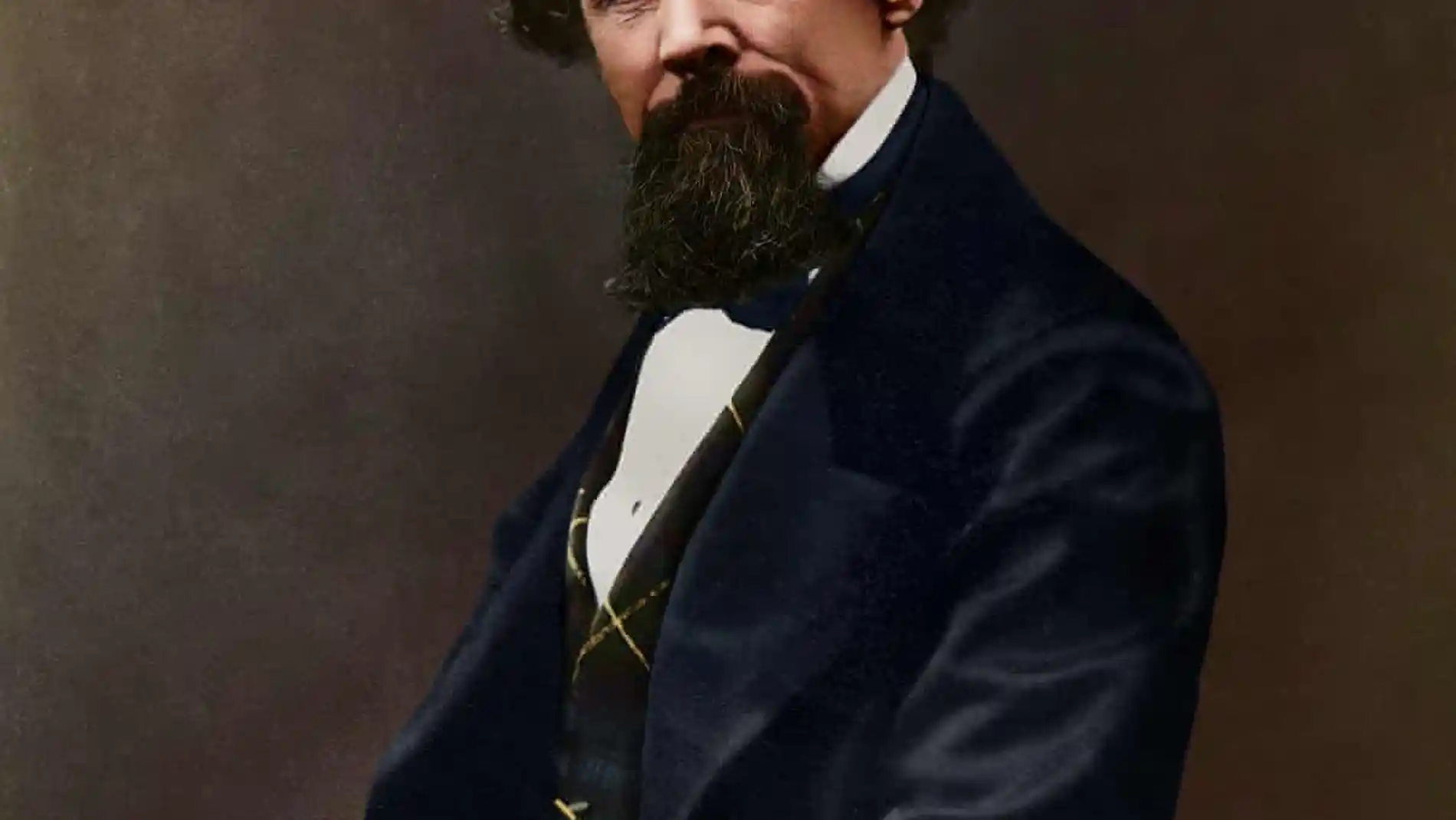 Una de las imágenes coloreadas de Charles Dickens, en 1857, en el momento de la publicación de "Historia de dos ciudades"