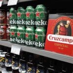 Latas de cerveza Heineken