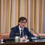 El ministro de Sanidad, Salvador Illa, durante su comparecencia en la Comisión correspondiente del Congreso en una semana marcada por la polémica debido a la disparidad de datos con algunas comunidades autónomas. EFE/ Fernando Villar POOL