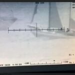 El velero, poco antes de ser abordado por la Guardia Civil en aguas senegalesas