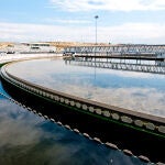 Una de las biofactorías madrileñas de Canal de Isabel II, donde los residuos que transporta el agua sucia se convierten en subproductos reciclados como abonos o biogás