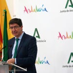 El vicepresidente de la Junta y consejero de Turismo, Regeneración, Justicia y Administración Local, Juan Marín, hace unos días en la presentación de la campaña de verano