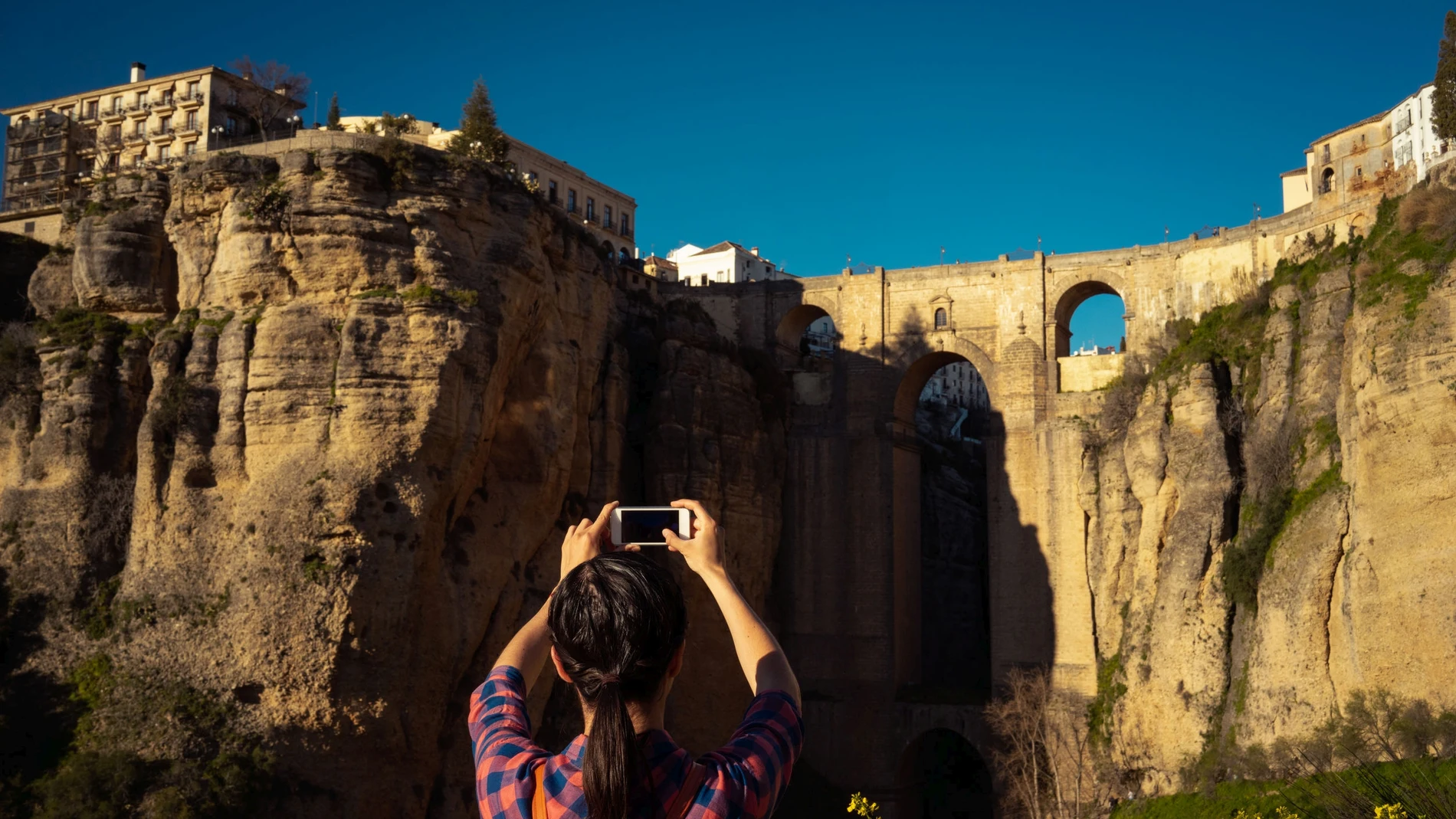 El turismo andaluz ha pasado de un año récord al parón forzado del coronavirus