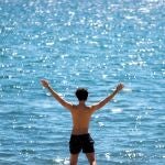 Sanidad no recomienda bañarse si se está solo