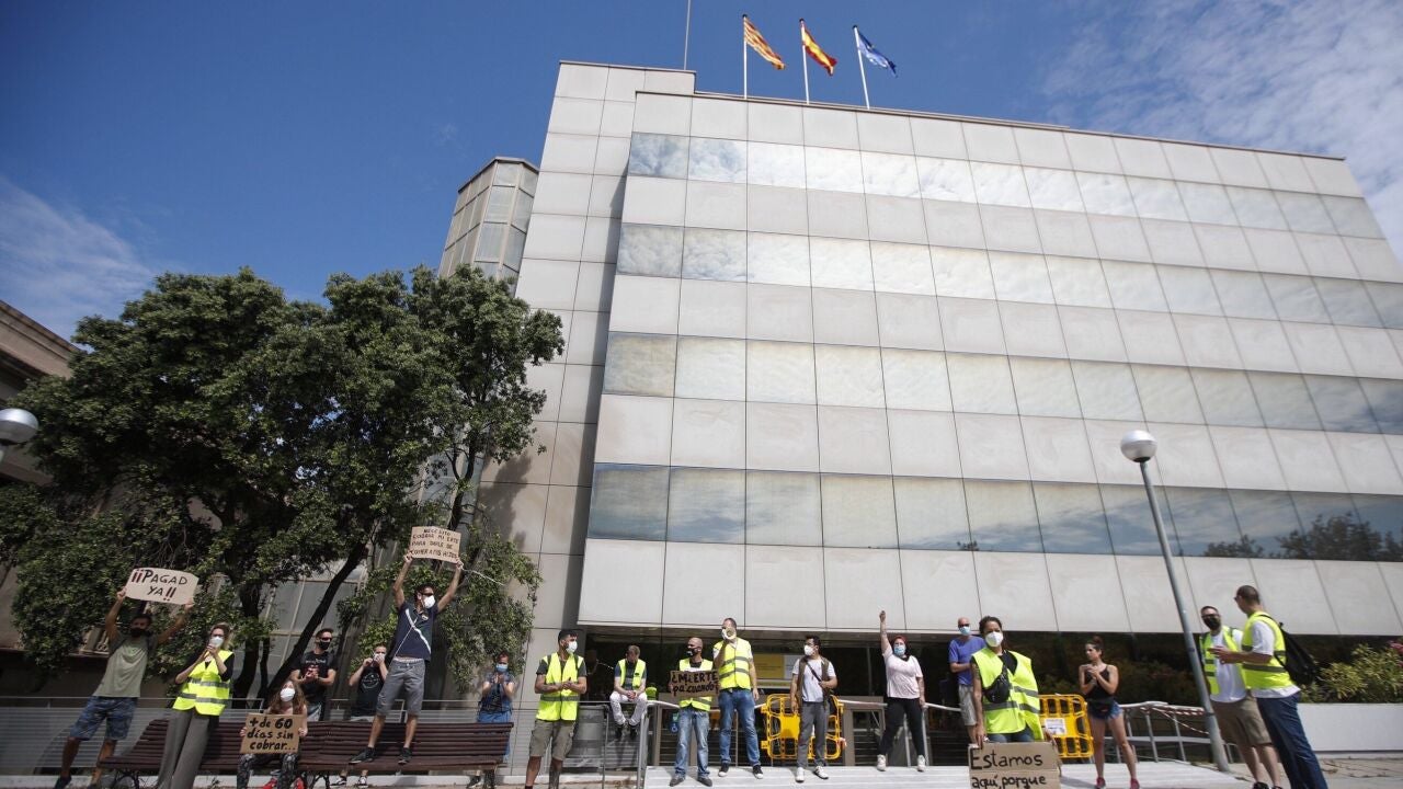 Los empresarios ven difícil cerrar un acuerdo con el Gobierno para ...