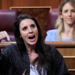 La ministra de Igualdad, Irene Montero, durante su intervención en la sesión de control al Gobierno