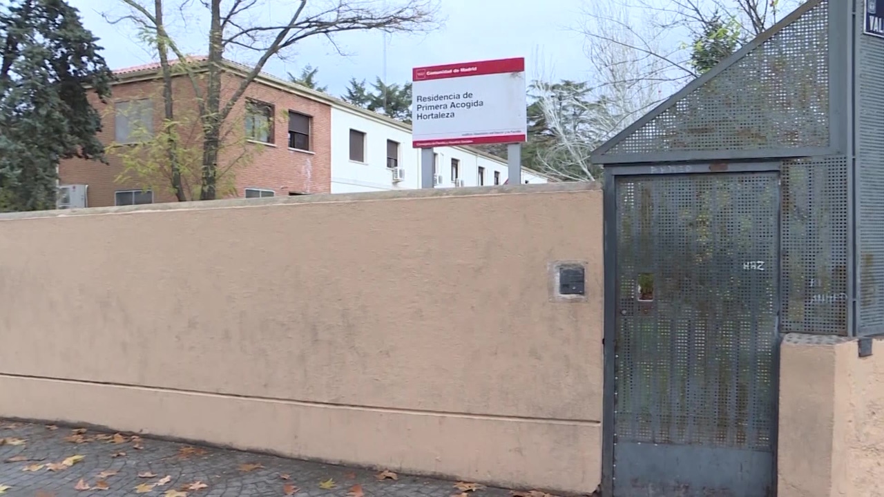 Lanzan artefactos explosivos al edificio que albergará el centro para menores migrantes en Monforte