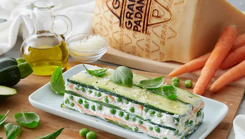 Lasaña fría de verduras, ricota y Grana Padano