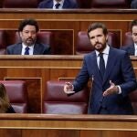 El líder del PP, Pablo Casado, durante su intervención en la sesión de control al Ejecutivo en el Congreso/ EFE/ Ballesteros