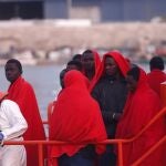 Cruz Roja ha organizado un dispositivo para atender a los inmigrantes