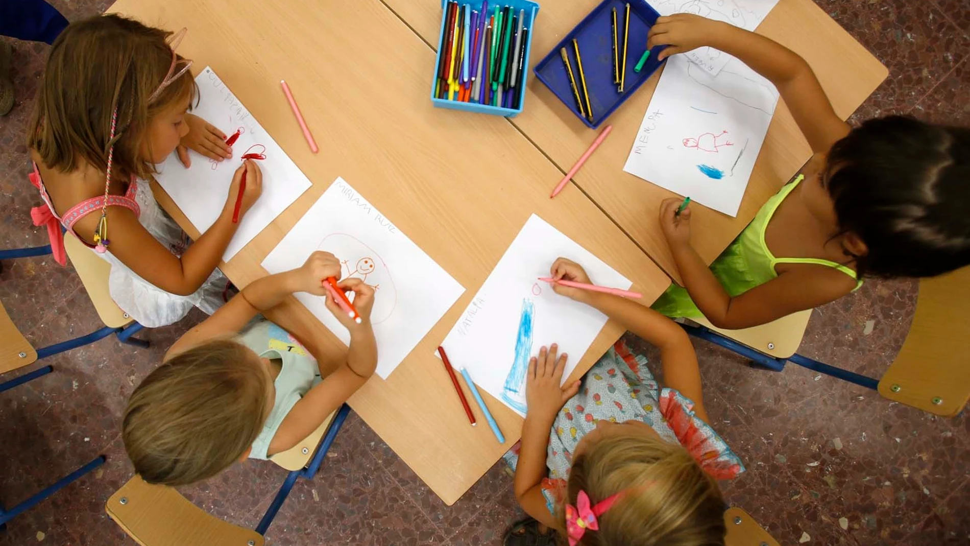 Sevilla.-Ayuntamiento de Mairena del Aljarafe abre el plazo de solicitud de becas de material escolar