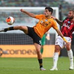 Raúl JIménez, durante el partido que el Wolverhampton disputó contra el Bournemouth. EFE/EPA/CATH IVILL/NMC/POOL