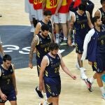 Los jugadores del Real Madrid se retiran después de caer ante el MoraBanc Andorra