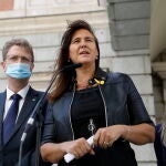 La Portavoz del Grupo Junts per Catalunya en el Congreso de los Diputados, Laura Borràs, durante su comparecencia en el Patio del Congreso