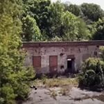 Exterior de la f&aacute;brica en la que fue encontrado el material inform&aacute;tico