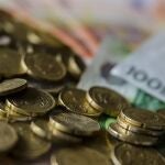 Monedas y billetes