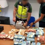 Los narcos disponían de una máquina para contar el dinero
