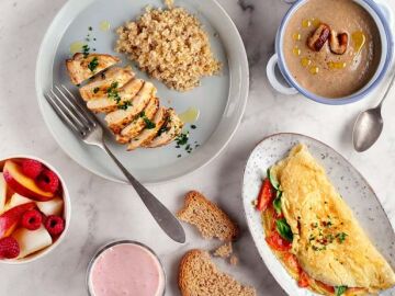 Los nutricionistas recomiendan basar nuestra alimentaci&oacute;n en alimentos frescos y naturales, libres de az&uacute;cares refinados, aditivos y conservantes