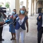 El ex alcaldesa de Alicante, Sonia Castedo, a su llegada a la Audiencia de Alicante donde se retoma el juicio por la pieza del Brugal relativa al presunto amaño del Plan Urbanístico (PGOU) de la capital alicantina.