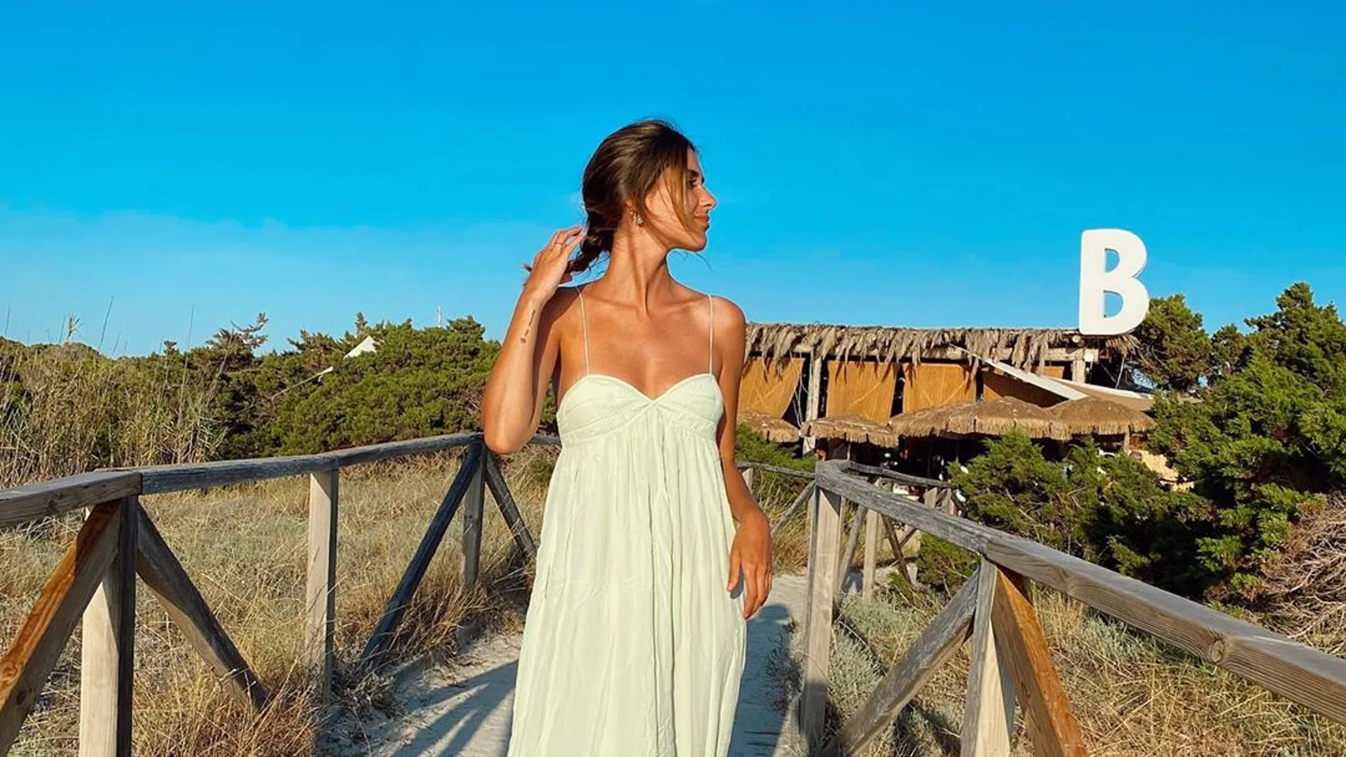 Mery Turiel con el vestido más rebajado de Mango.