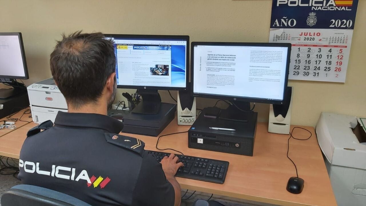 Detienen a un joven en Sevilla por amenazar y golpear a una mujer en ...