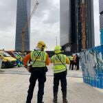Desalojados los obreros de la quinta torre de la Castellana por la rotura de una tubería de gas