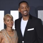 Jada Pinkett Smith y su mujer Will Smith. (Photo by Phil McCarten/Invision/AP, File)