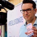 Miguel Ángel Zapata, director de Visión de Loterías Perolo, durante la presentación del Décimo perfumado