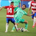  El taconazo de Isco para el gol de Benzema en el Granada-Real Madrid