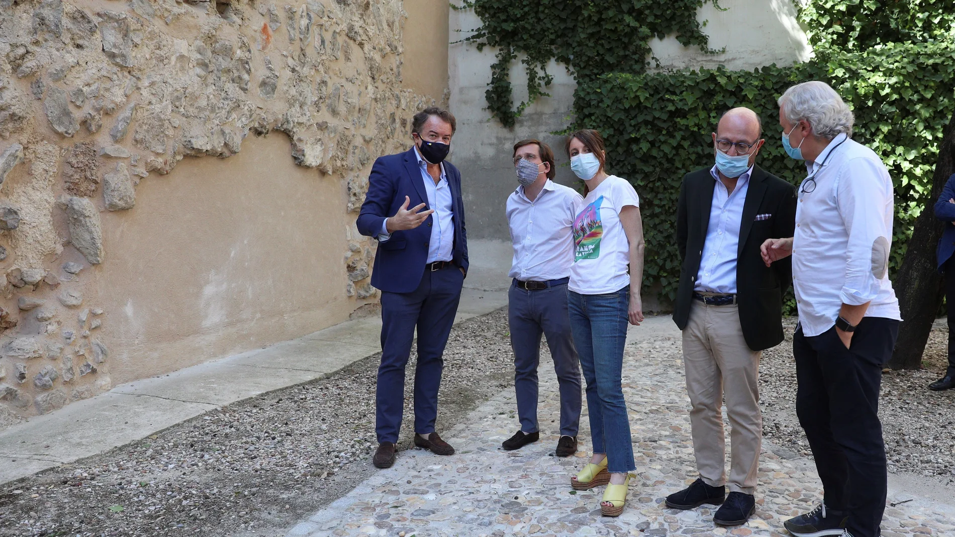 Almeida visita muralla cristiana de Madrid