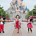 Natacha Rafalski, presidenta de Disneyland Paris, ha sido la encargada de conducir este momento tan especial junto a Mickey y Minnie