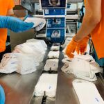 Clece ha adquirido una máquina de fabricación de mascarillas quirúrgicas para asegurar el abastecimientopara todos sus empleados