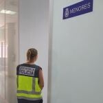 Una de las agentes de la Policía Nacional que ha llevado a cabo la investigación