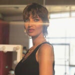Sara Carbonero vuelve al trabajo radiante.