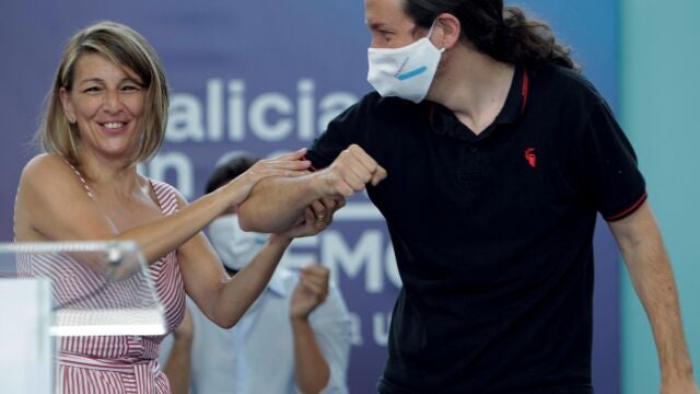 Pablo Iglesias y Yolanda Díaz, durante la campaña gallega. Eran otros tiempos.
