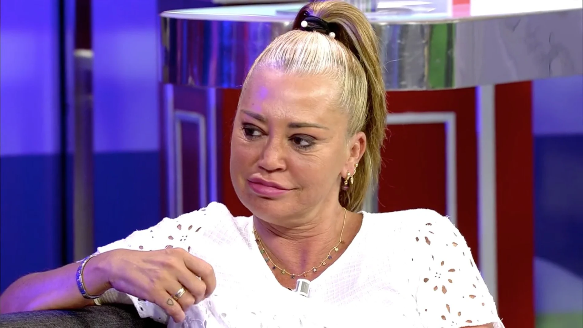 La veterana periodista interpuso una demanda contra Belén Esteban, por las acusaciones vertidas por esta en 2015, en el programa de Telecinco GH Vip, por considerarlas infundadas y lesivas y que atentaban contra su honor.
