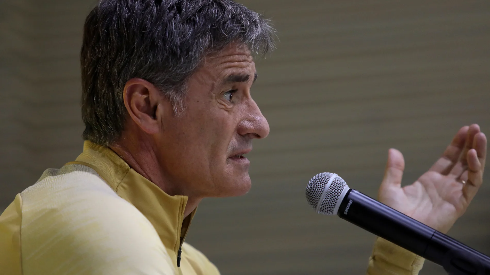 Míchel renuncia como técnico de Pumas por cuestiones familiares y personales
