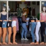 Una tienda de ropa