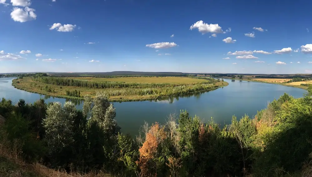 Vista del meandro del río Duero desde el Parque de la Muela en Castronuño