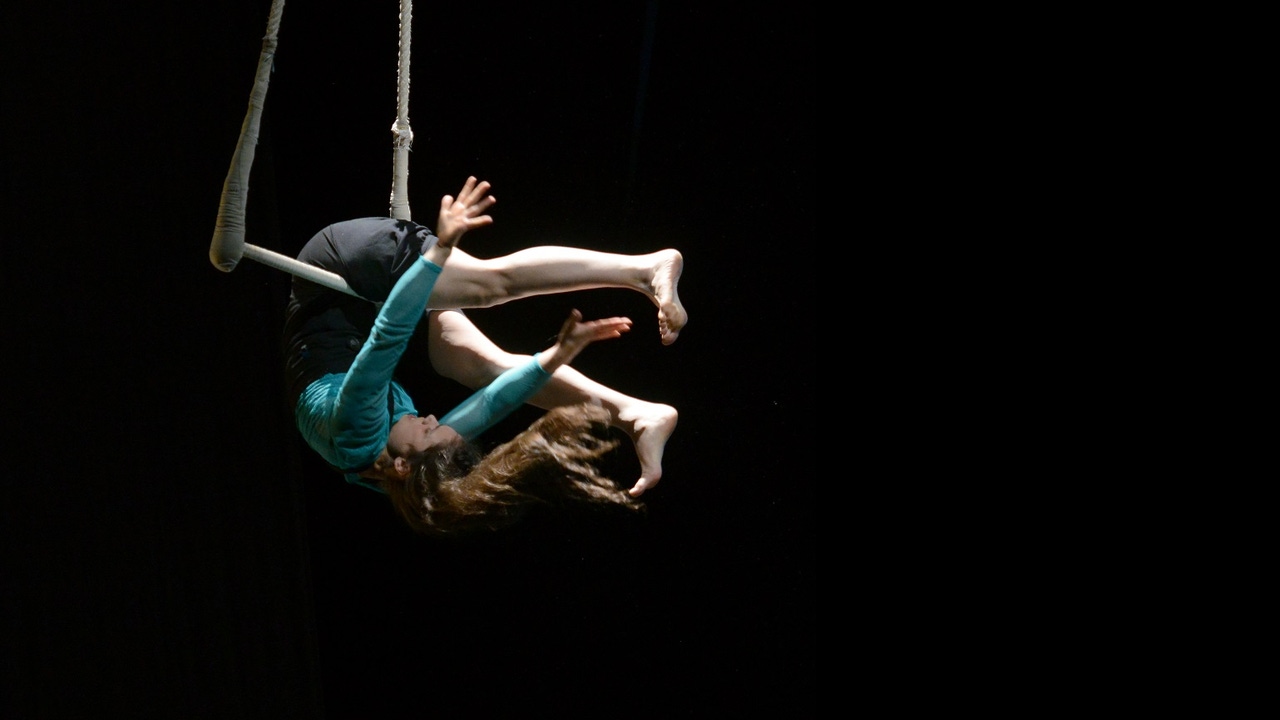 Muere una acróbata española tras caer del trapecio durante un número circense en Alemania