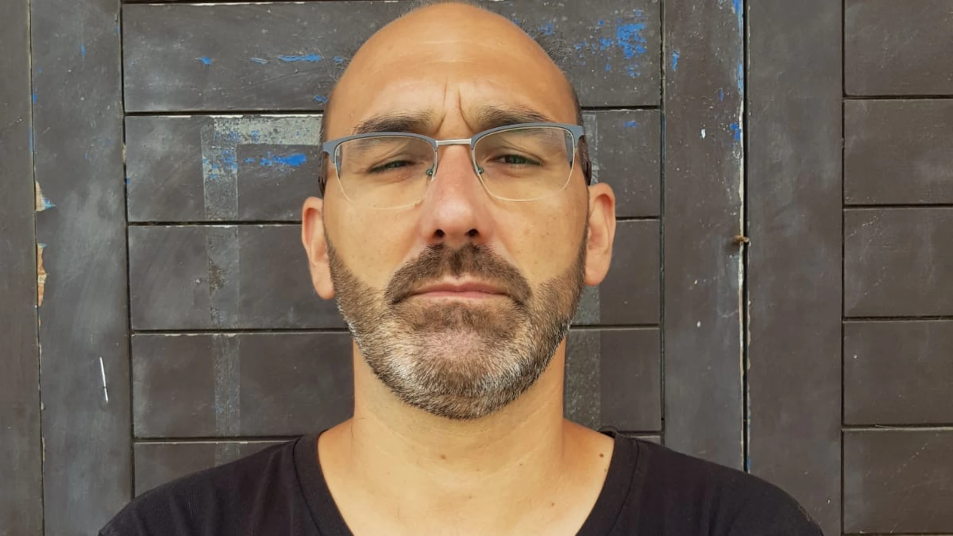 El escritor Joaquín Campos reaparece con «Poeta en Pekín» (Renacimiento)